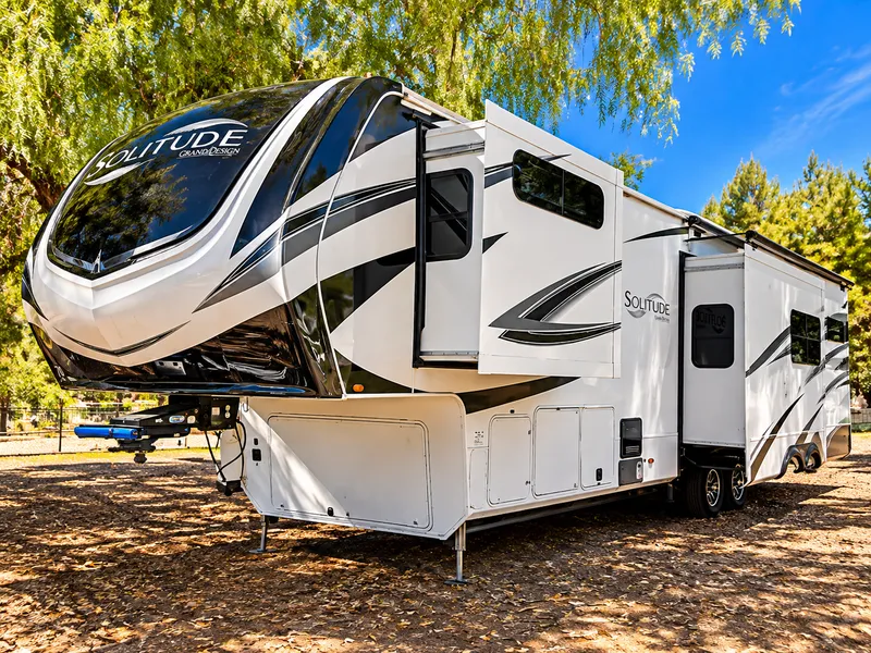 [70] 2024 Grand Design Solitude 391DL