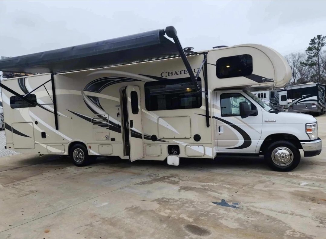 Class C bunkhouse motorhome